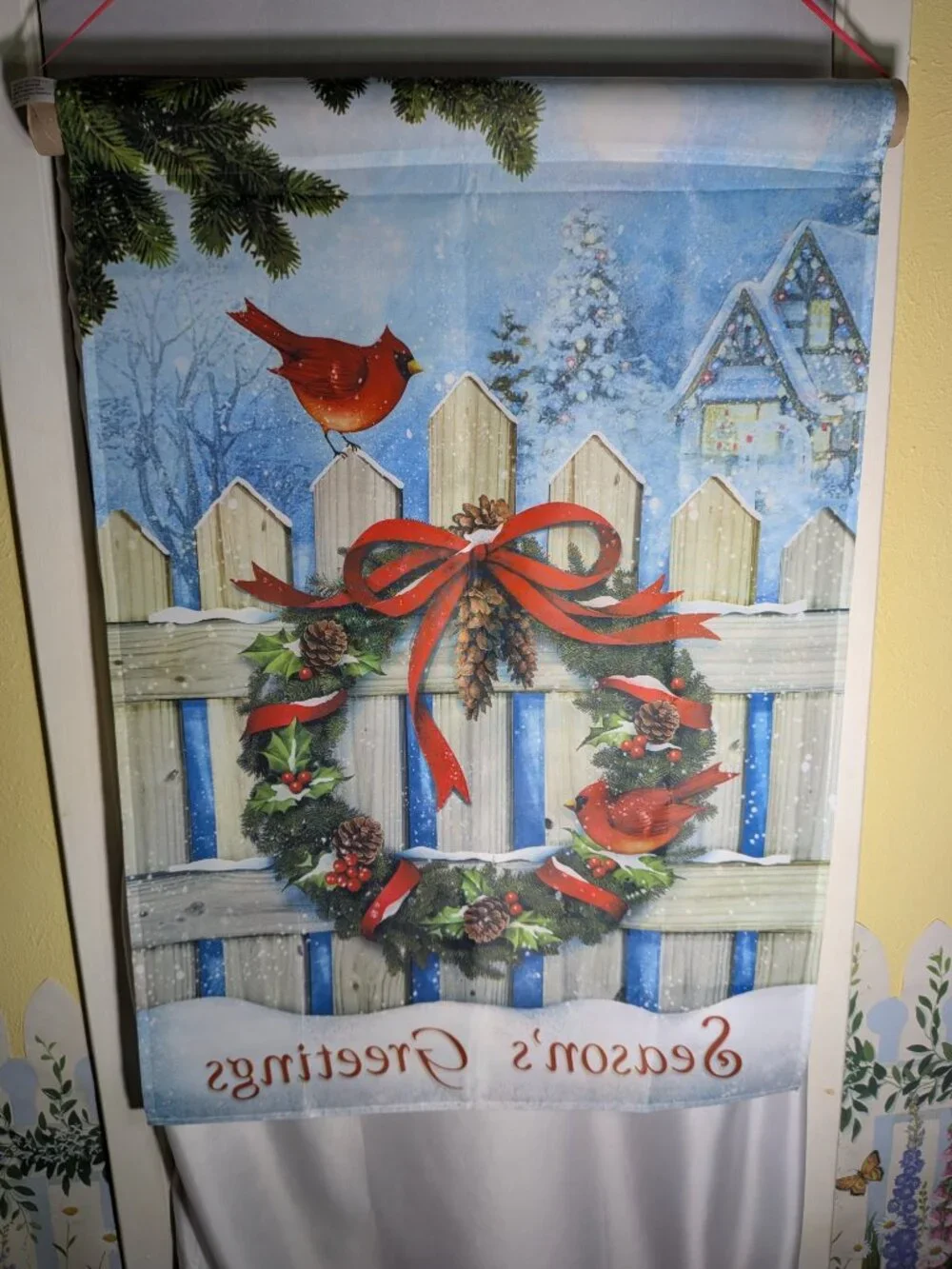 VTG Vigor Season's Greetings Christmas Garden Flag Cardinal Wreath Bow Banner